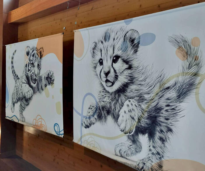 ネコ科のタペストリー